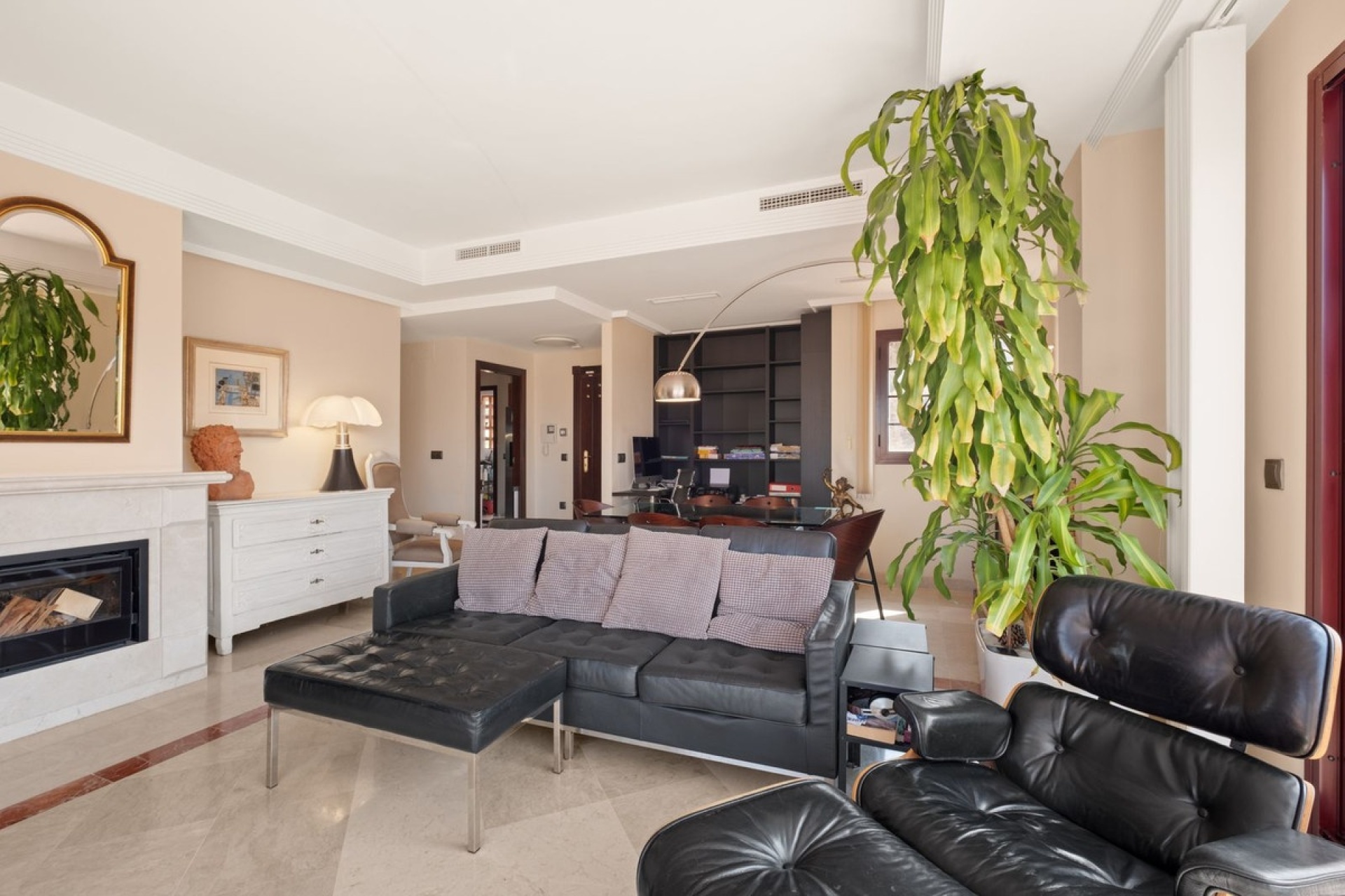 Wiederverkauf - apartment - Marbella - La Mairena