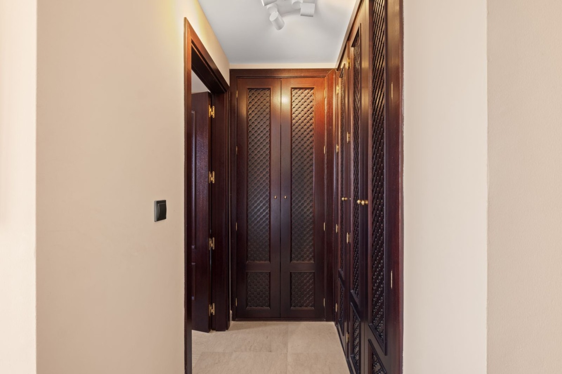 Wiederverkauf - apartment - Marbella - La Mairena