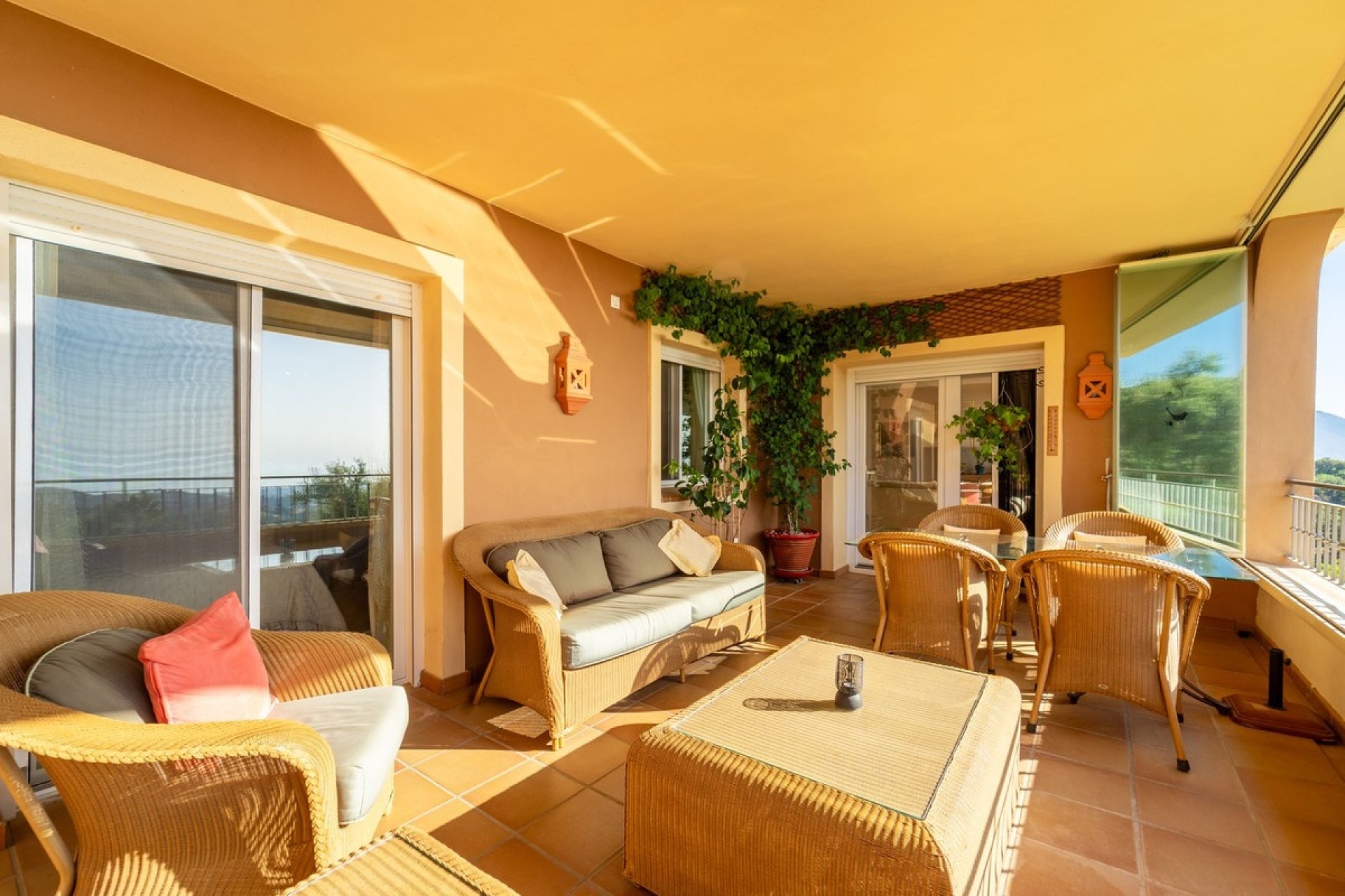 Wiederverkauf - apartment - Marbella - La Mairena