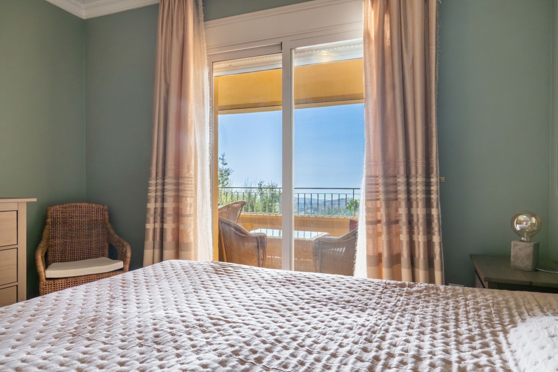 Wiederverkauf - apartment - Marbella - La Mairena