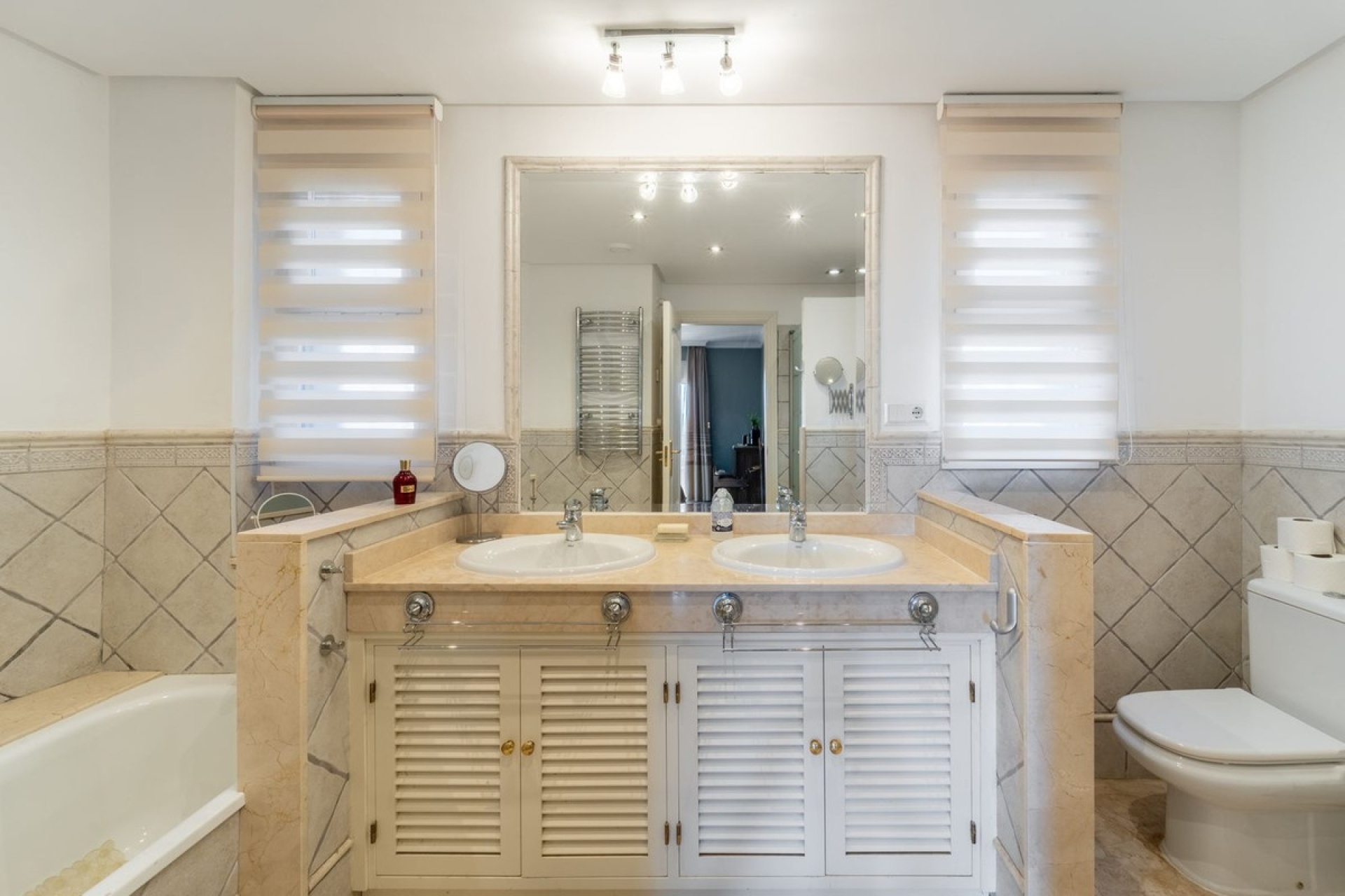 Wiederverkauf - apartment - Marbella - La Mairena