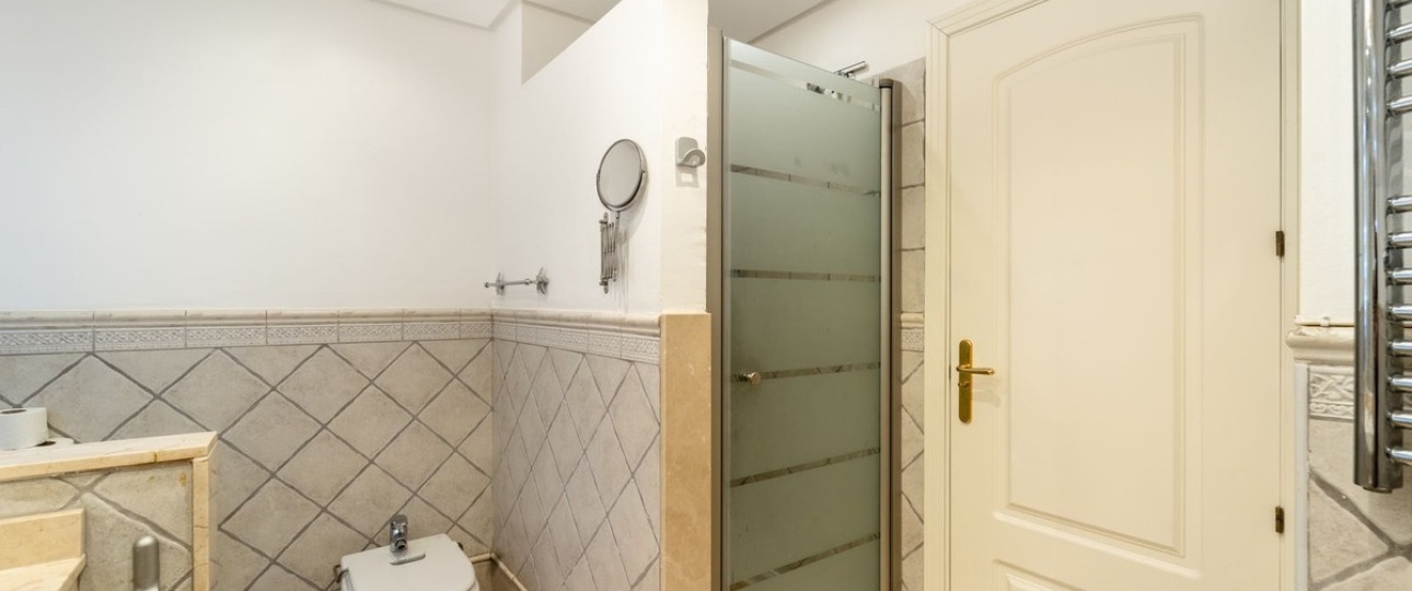 Wiederverkauf - apartment - Marbella - La Mairena