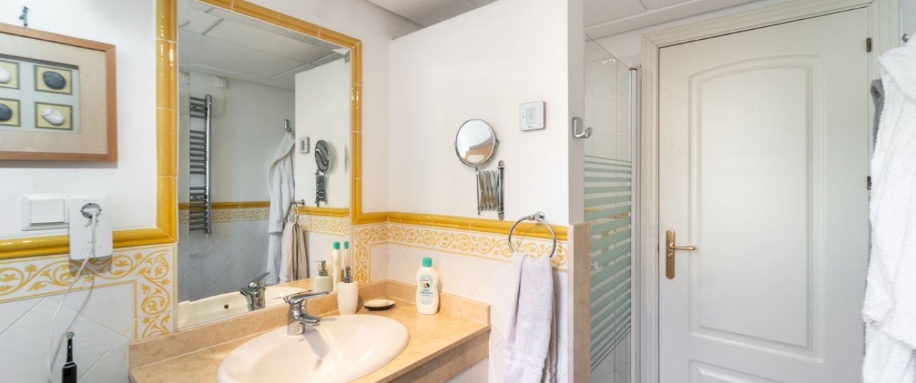 Wiederverkauf - apartment - Marbella - La Mairena