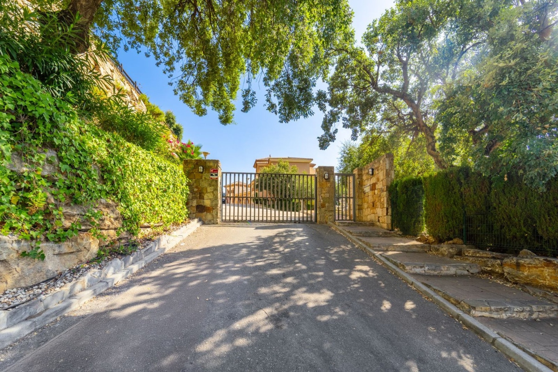 Wiederverkauf - apartment - Marbella - La Mairena