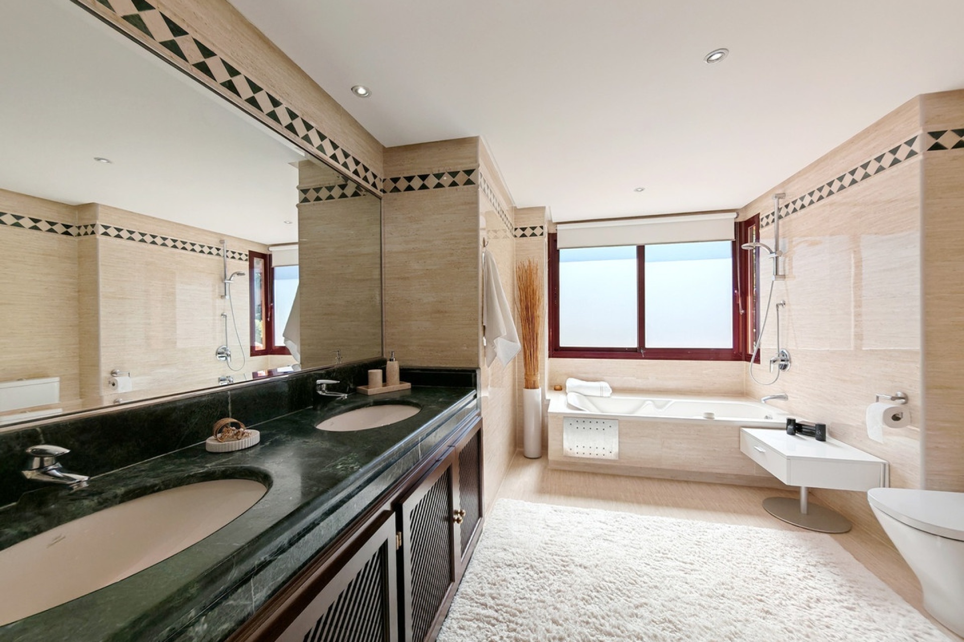 Wiederverkauf - apartment - Marbella - La Mairena