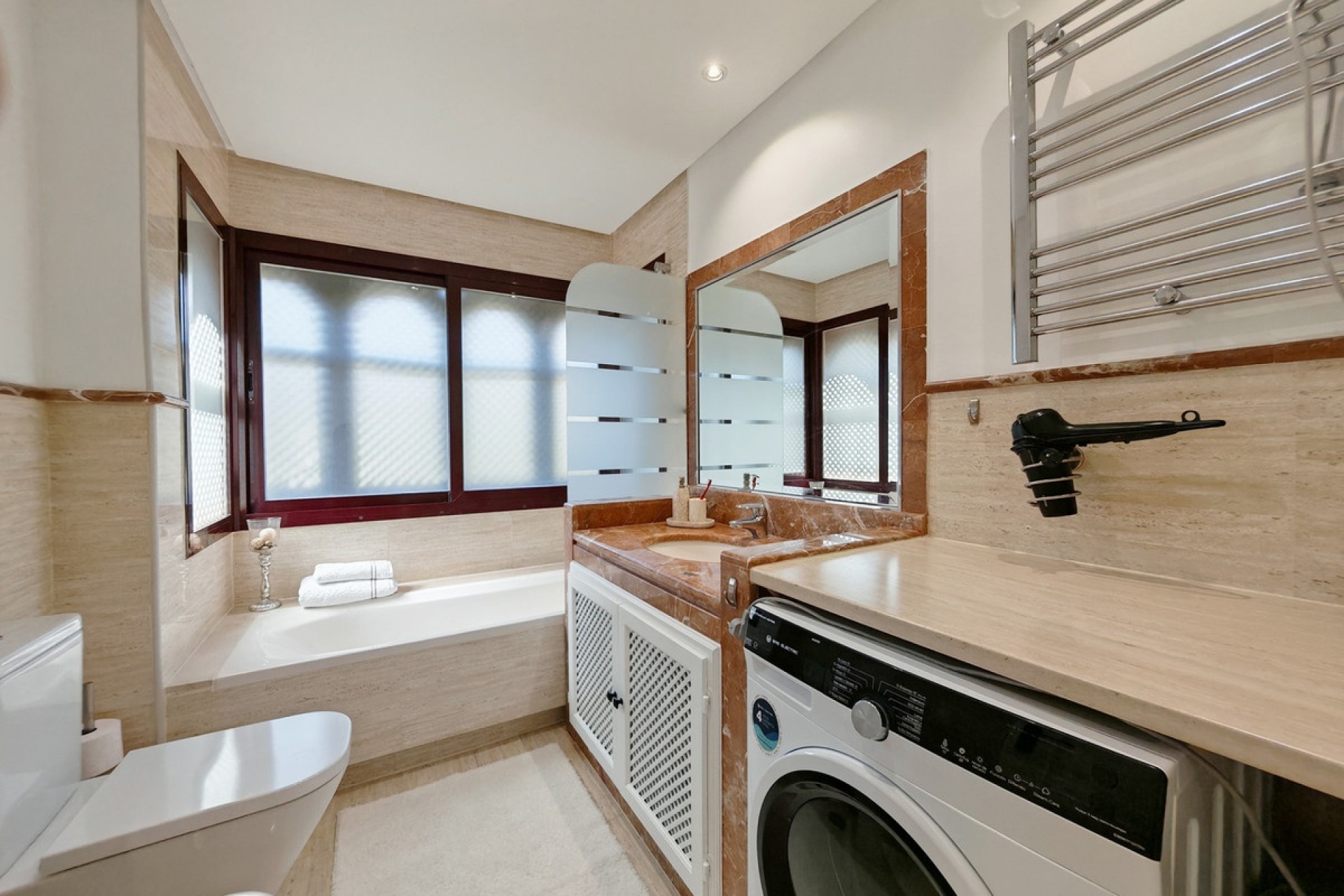 Wiederverkauf - apartment - Marbella - La Mairena