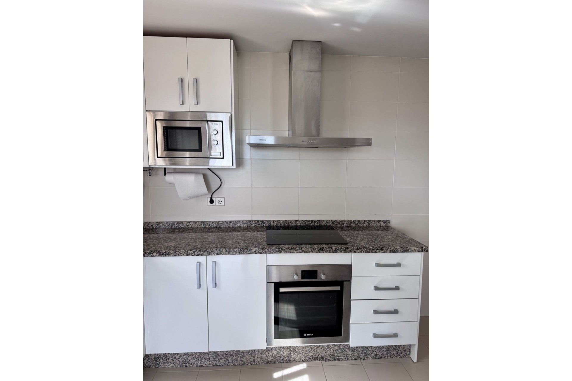 Wiederverkauf - apartment - Marbella - La Mairena