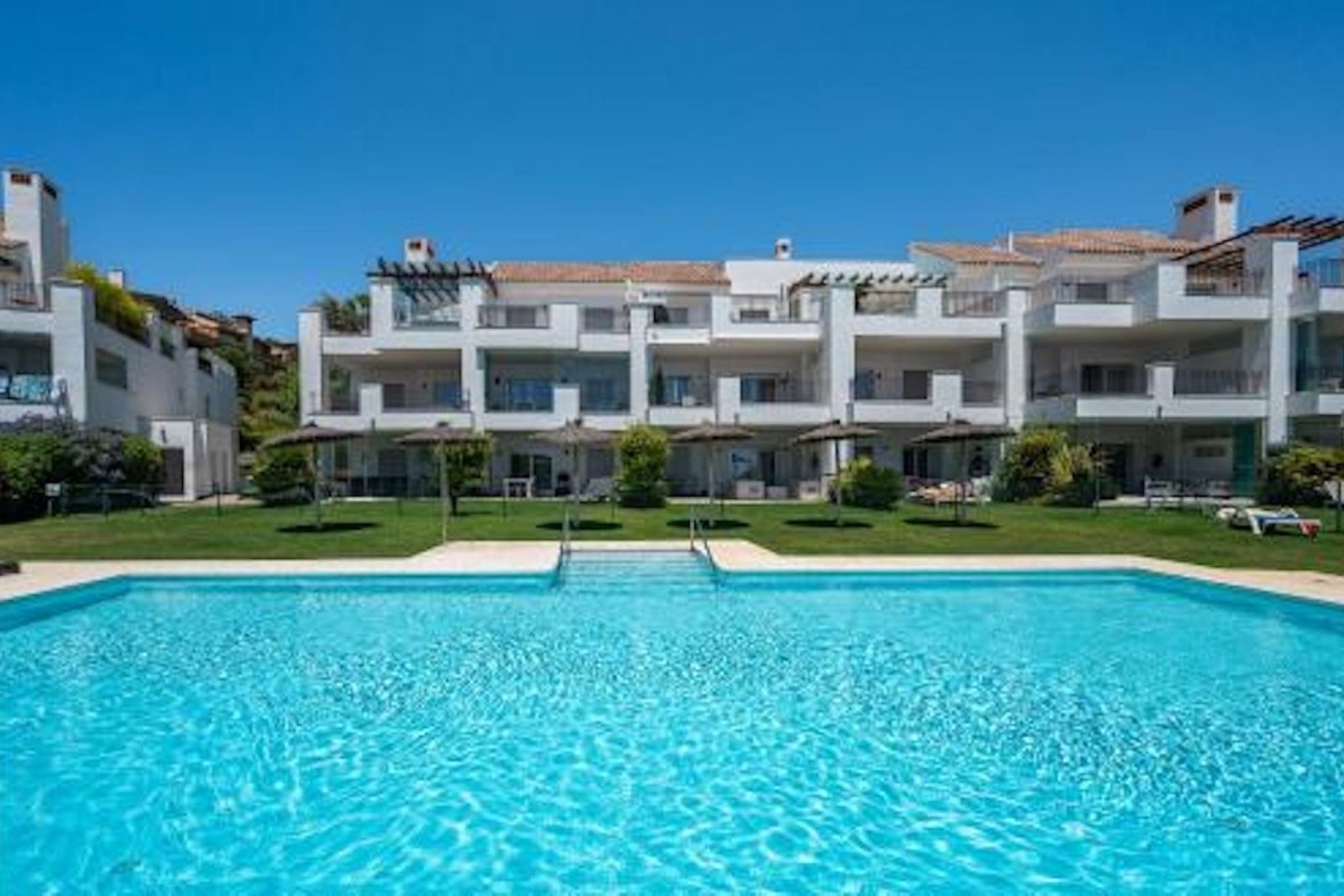 Wiederverkauf - apartment - Marbella - La Mairena
