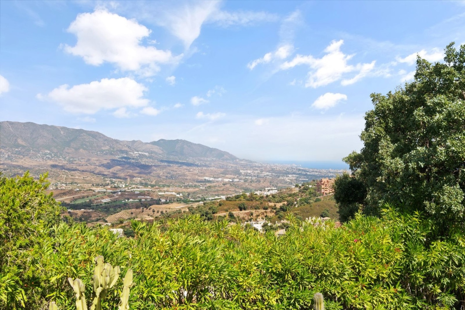 Wiederverkauf - apartment - Marbella - La Mairena
