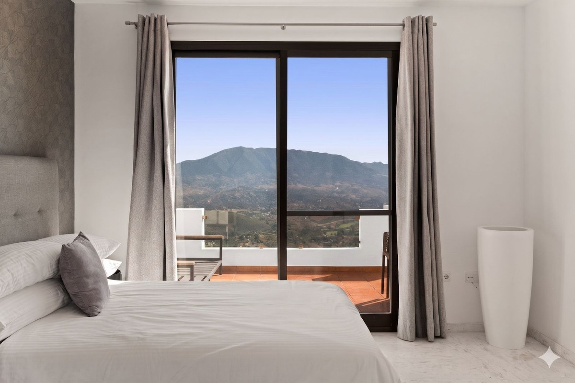 Wiederverkauf - apartment - Marbella - La Mairena