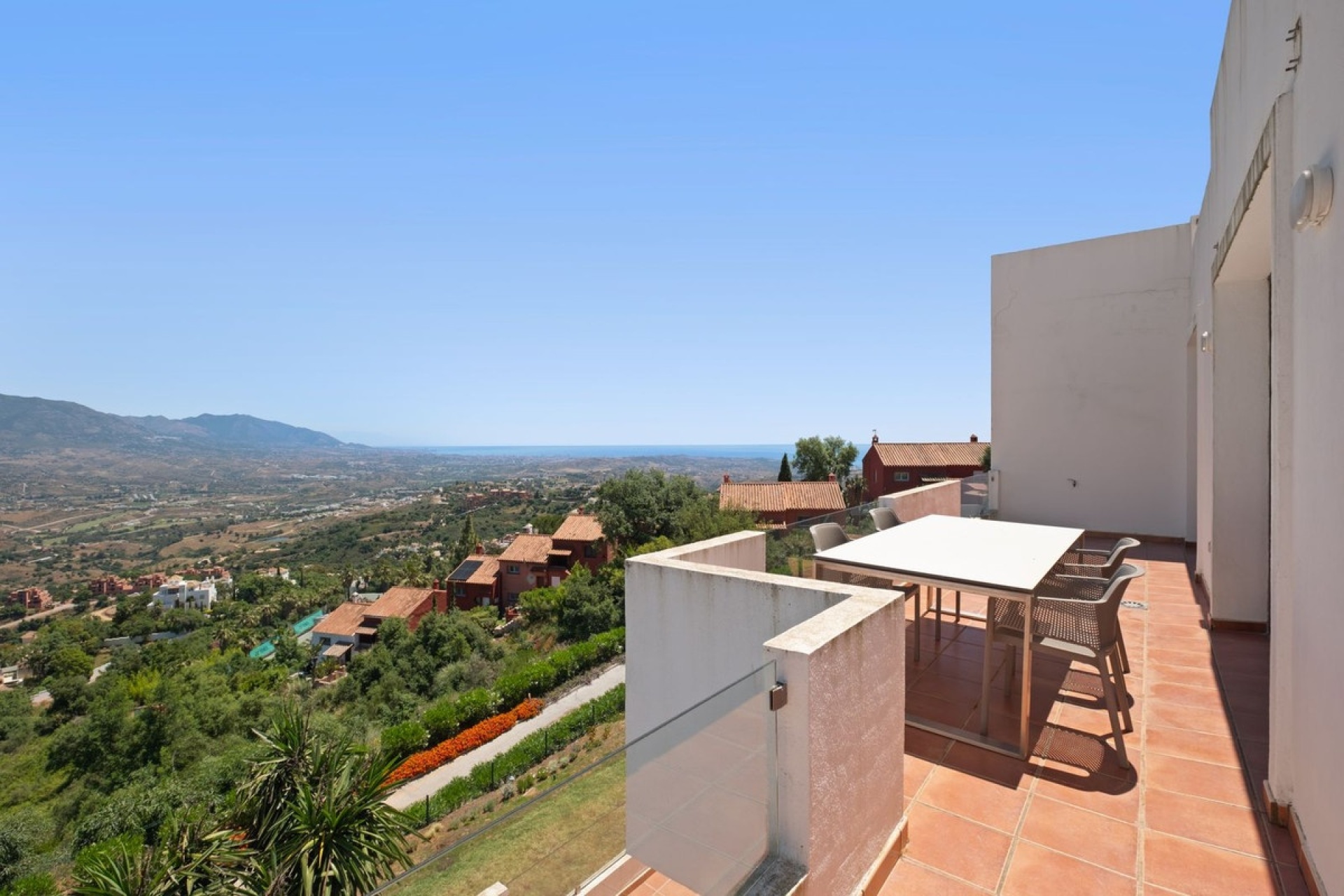 Wiederverkauf - apartment - Marbella - La Mairena