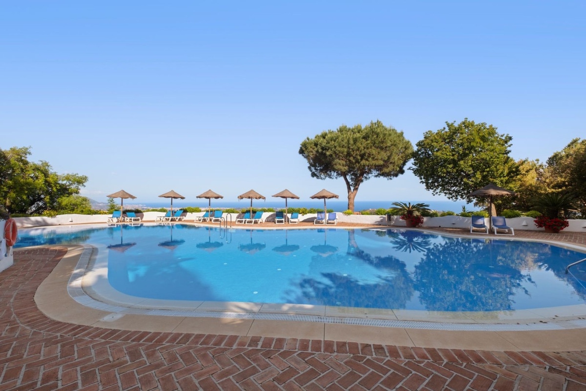 Wiederverkauf - apartment - Marbella - La Mairena