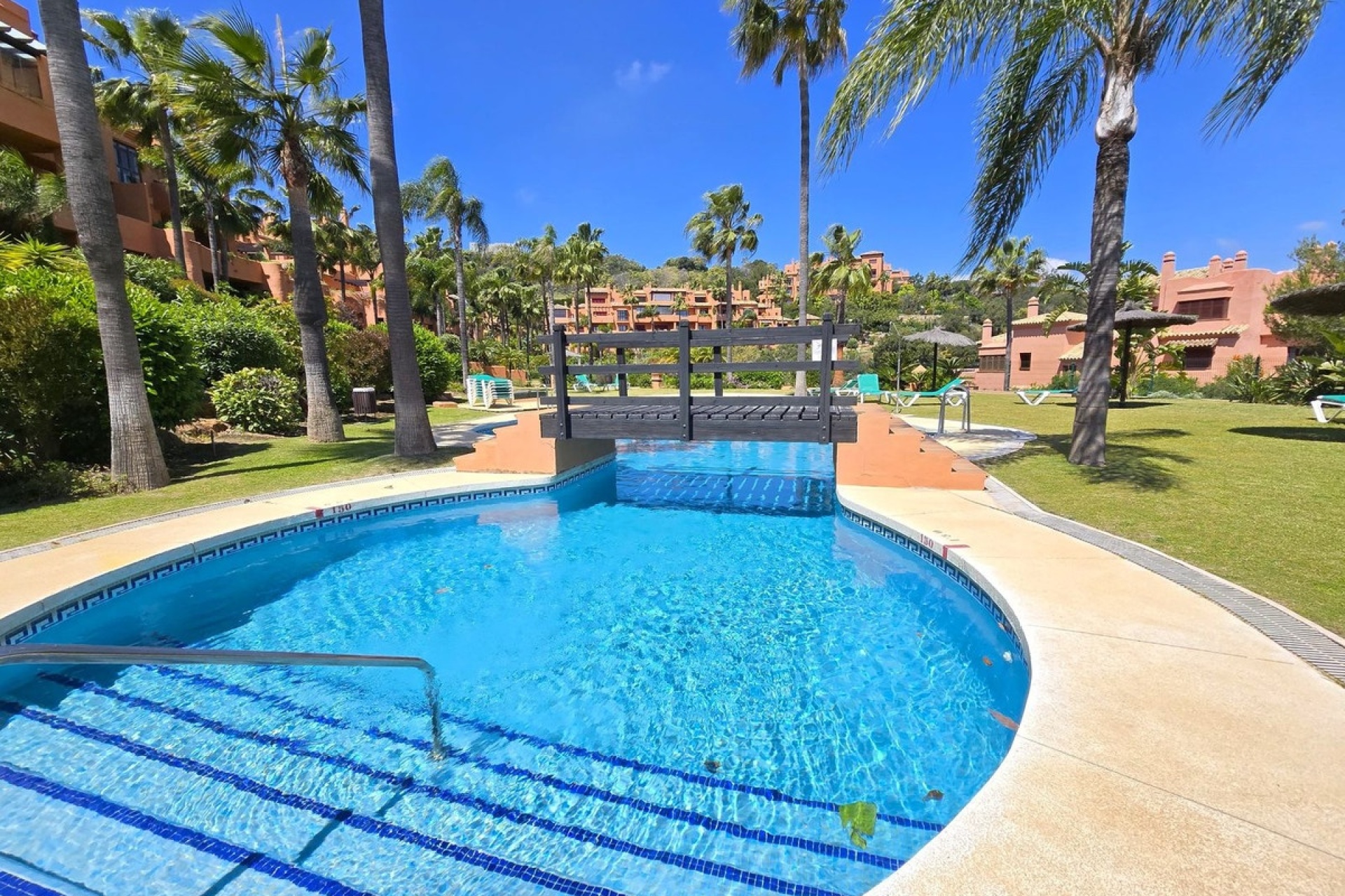 Wiederverkauf - apartment - Marbella - La Mairena