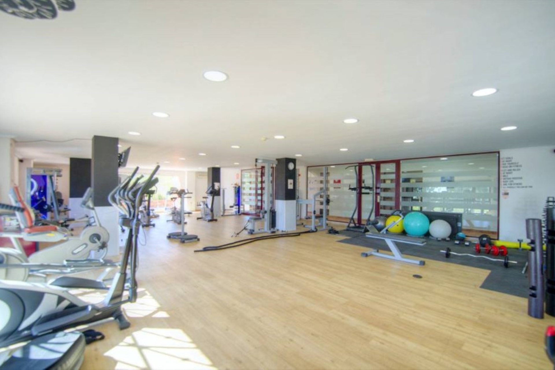 Wiederverkauf - apartment - Marbella - La Mairena