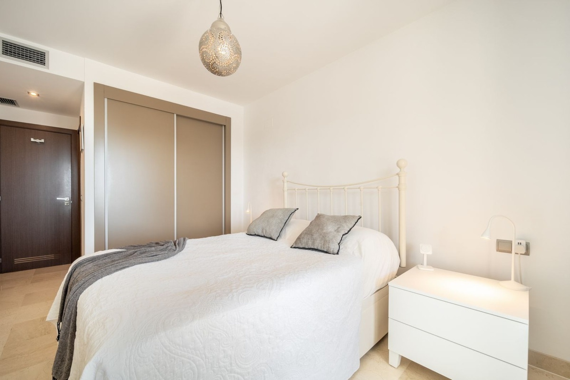 Wiederverkauf - apartment - Marbella - La Mairena