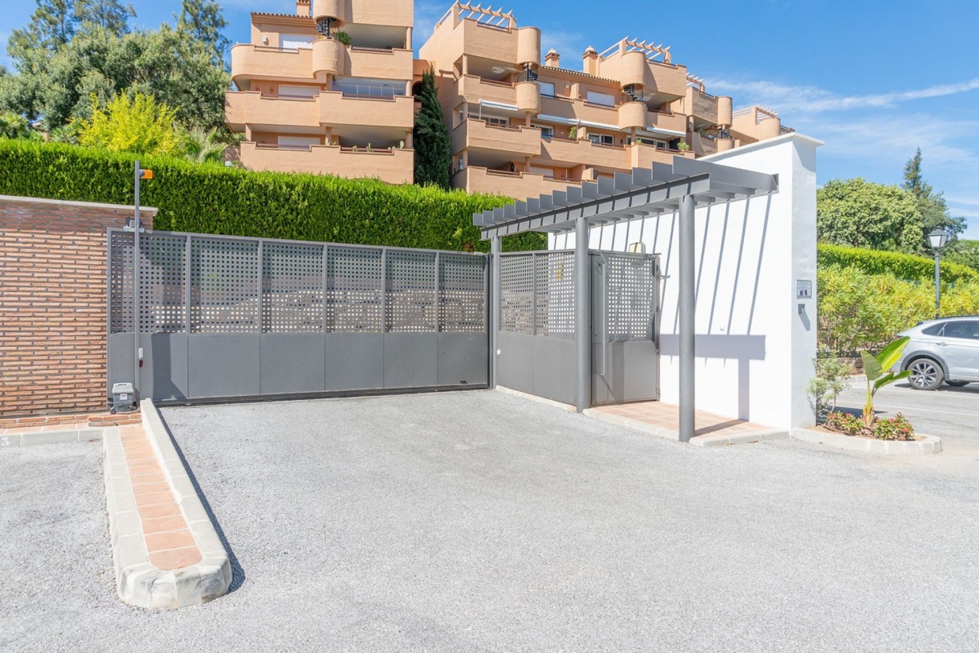 Wiederverkauf - apartment - Marbella - La Mairena