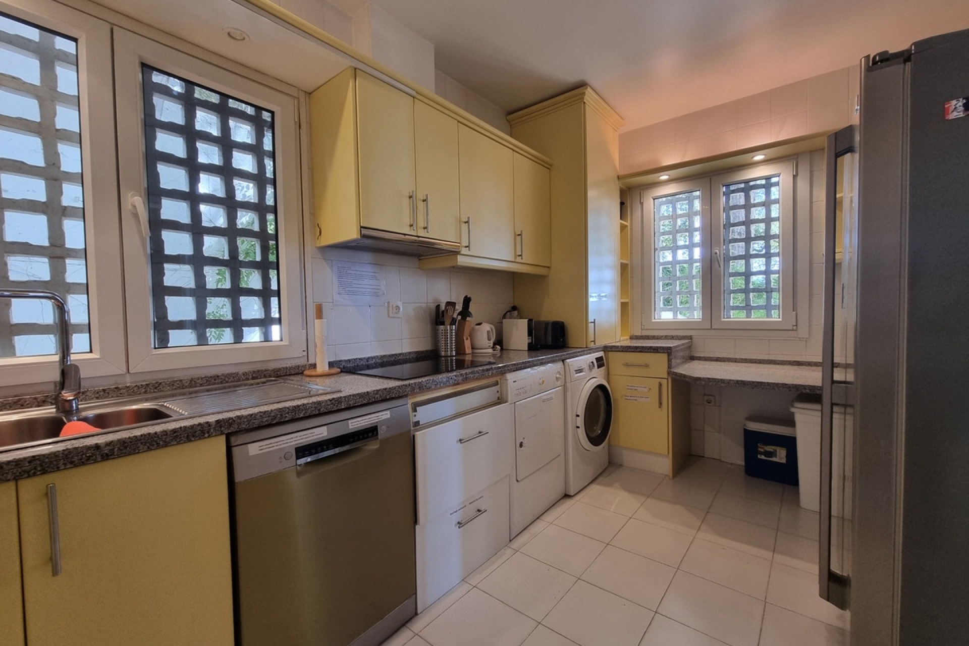 Wiederverkauf - apartment - Marbella - La Mairena