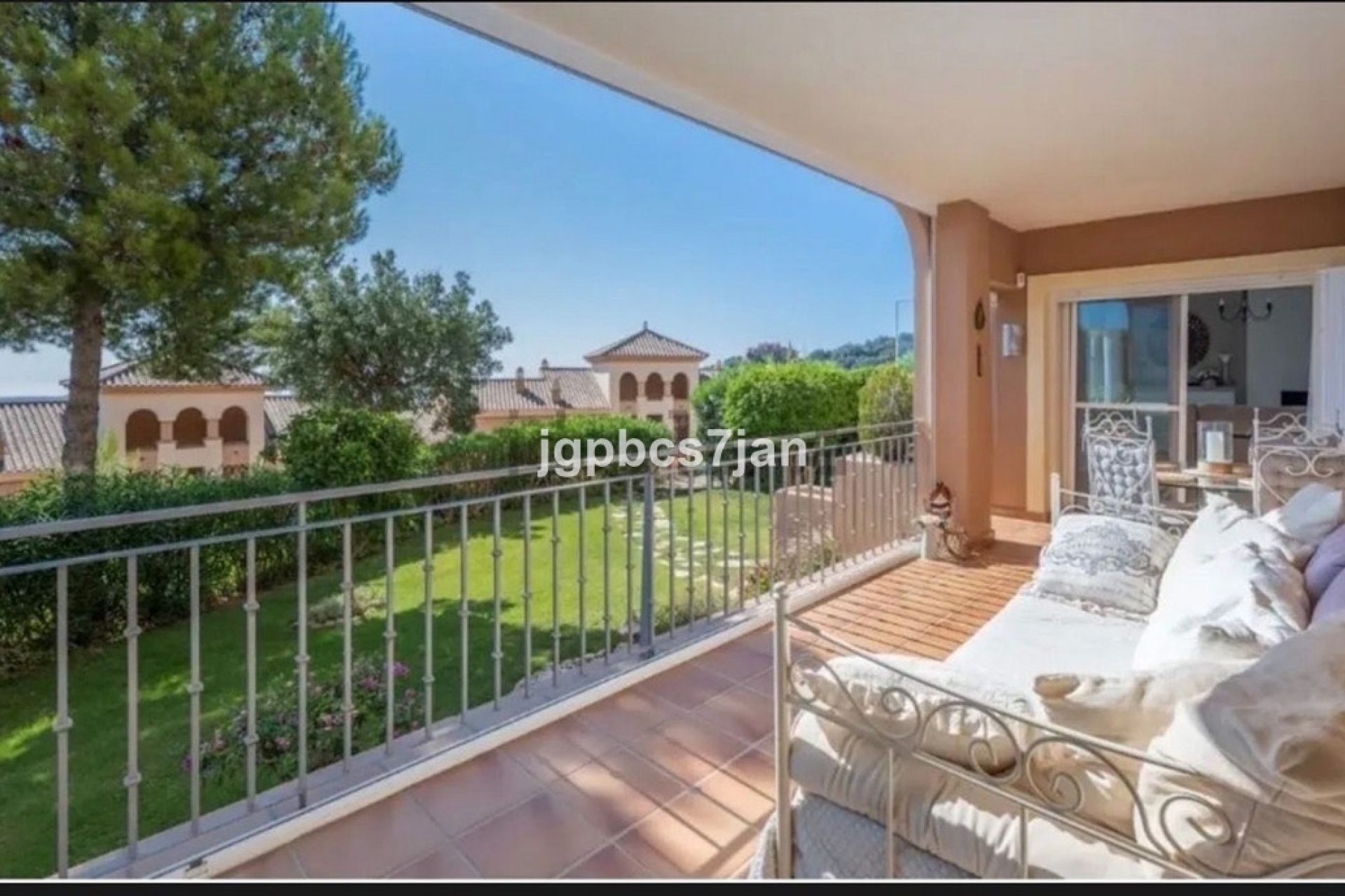 Wiederverkauf - apartment - Marbella - La Mairena