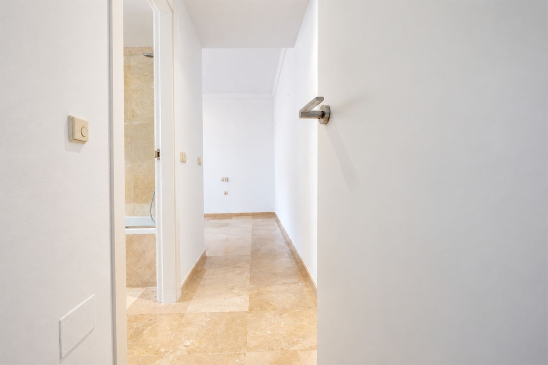Wiederverkauf - apartment - Marbella - La Mairena