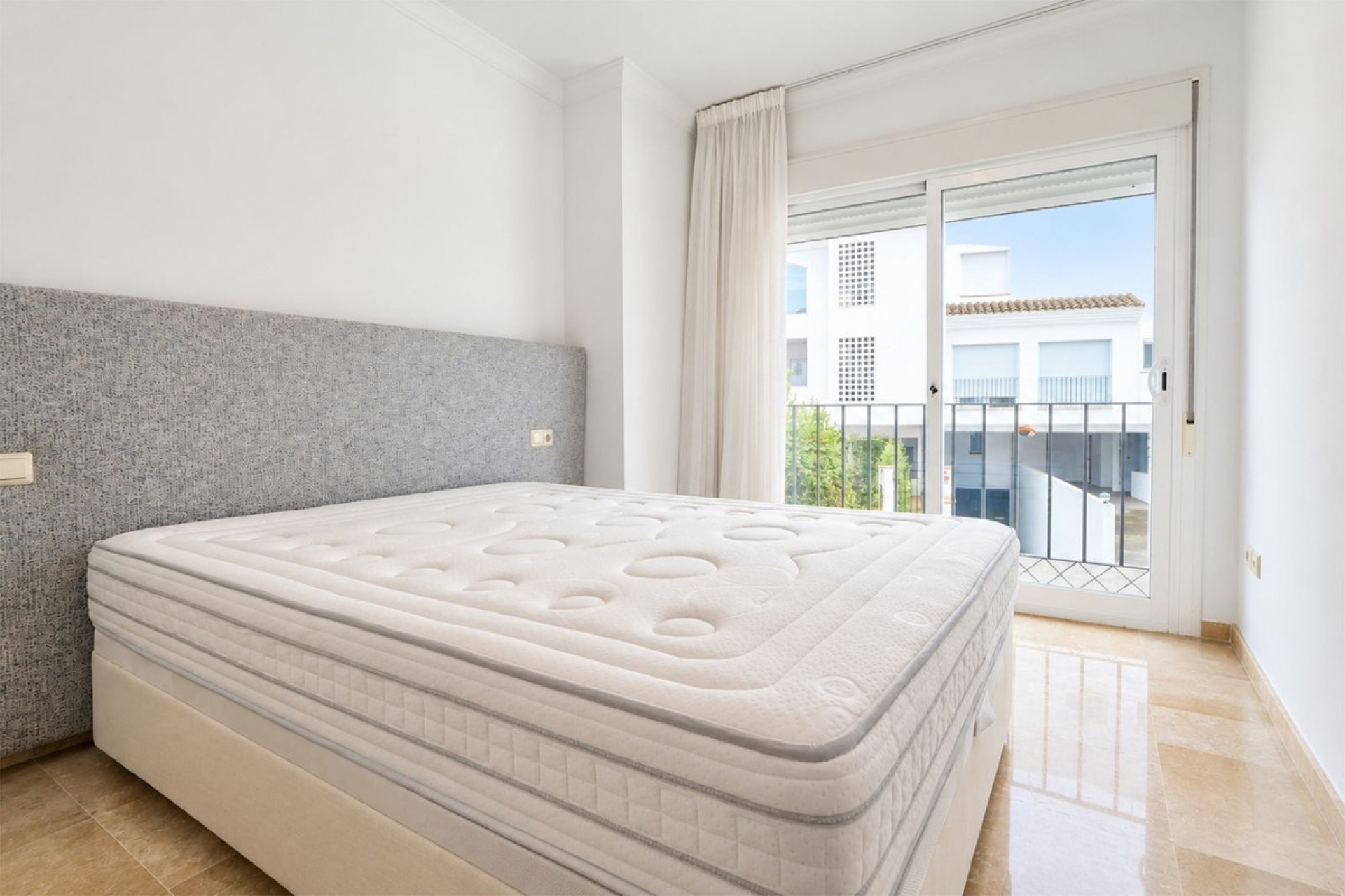 Wiederverkauf - apartment - Marbella - La Mairena