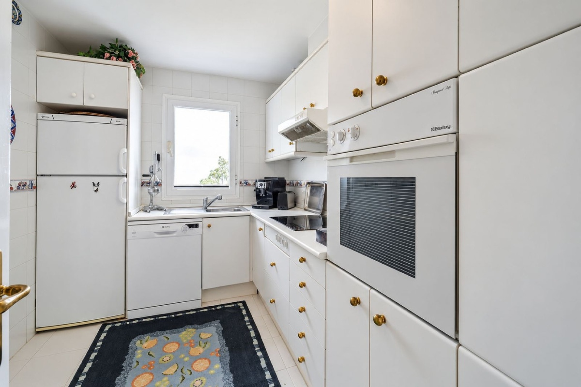 Wiederverkauf - apartment - Marbella - La Mairena