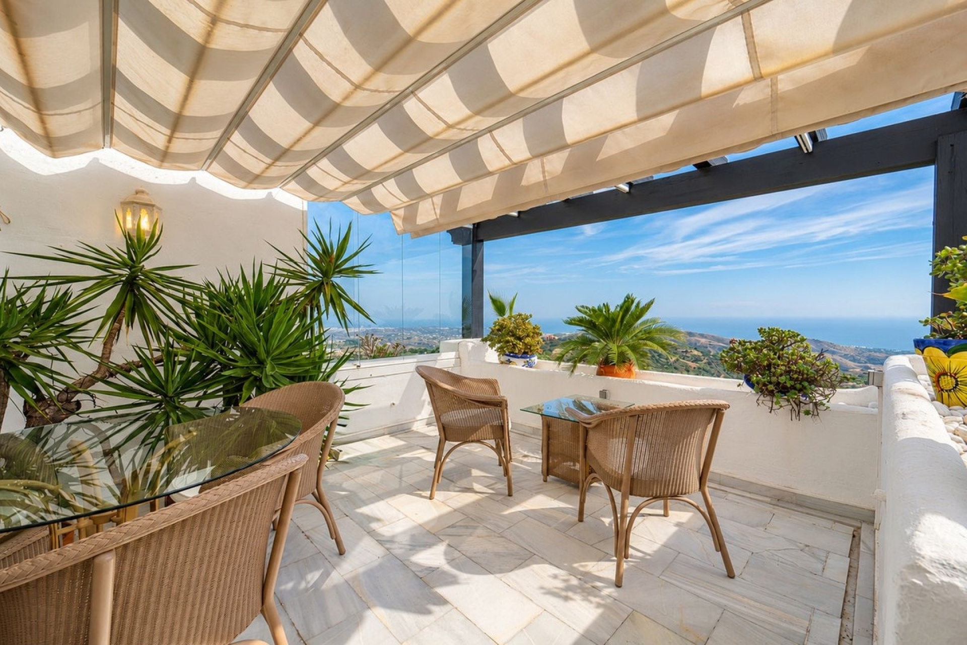 Wiederverkauf - apartment - Marbella - La Mairena
