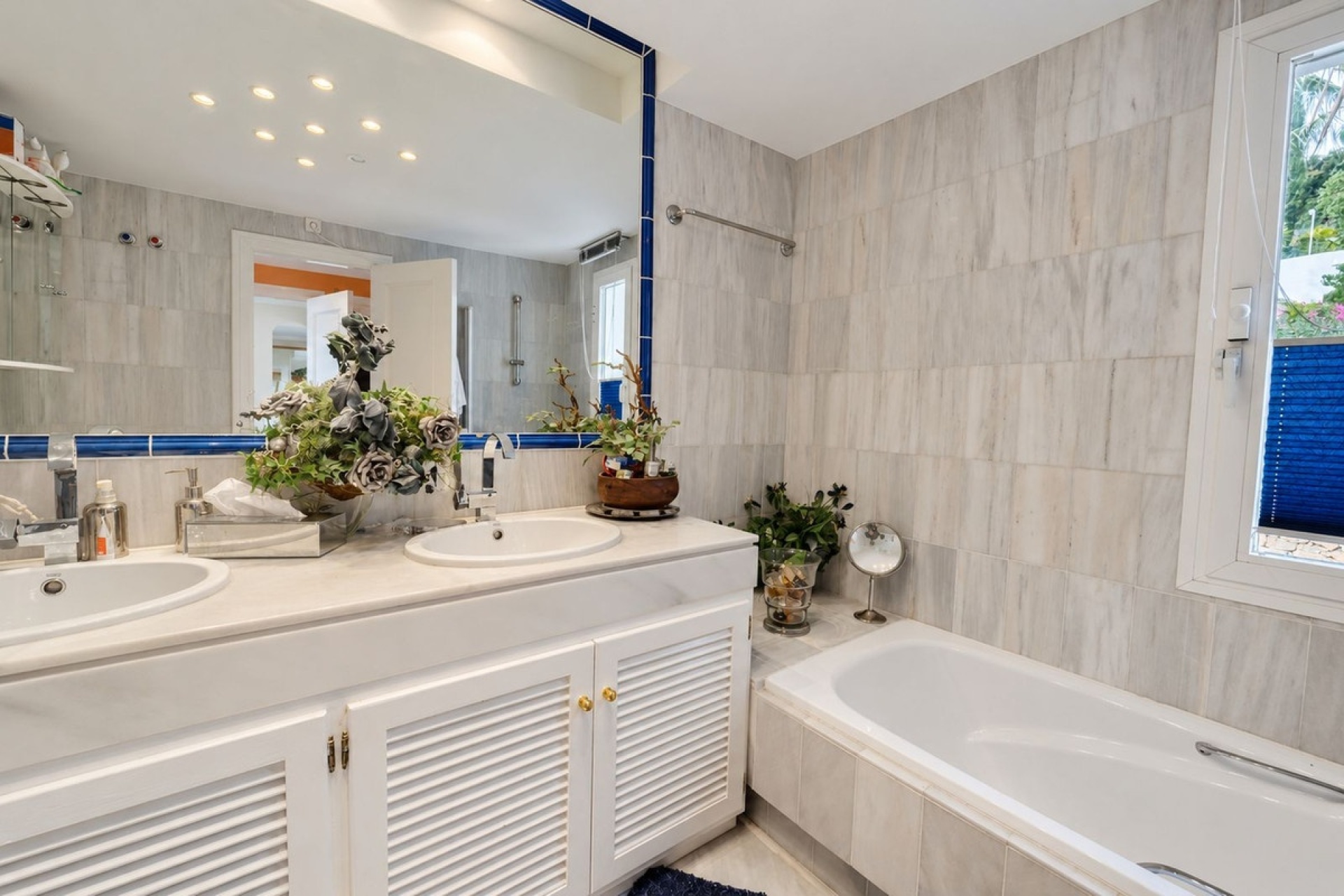 Wiederverkauf - apartment - Marbella - La Mairena