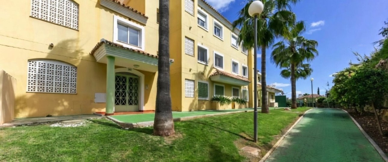 Wiederverkauf - apartment - Marbella - Las Brisas