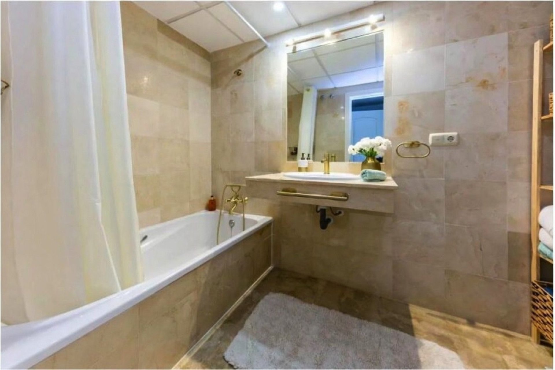 Wiederverkauf - apartment - Marbella - Las Brisas