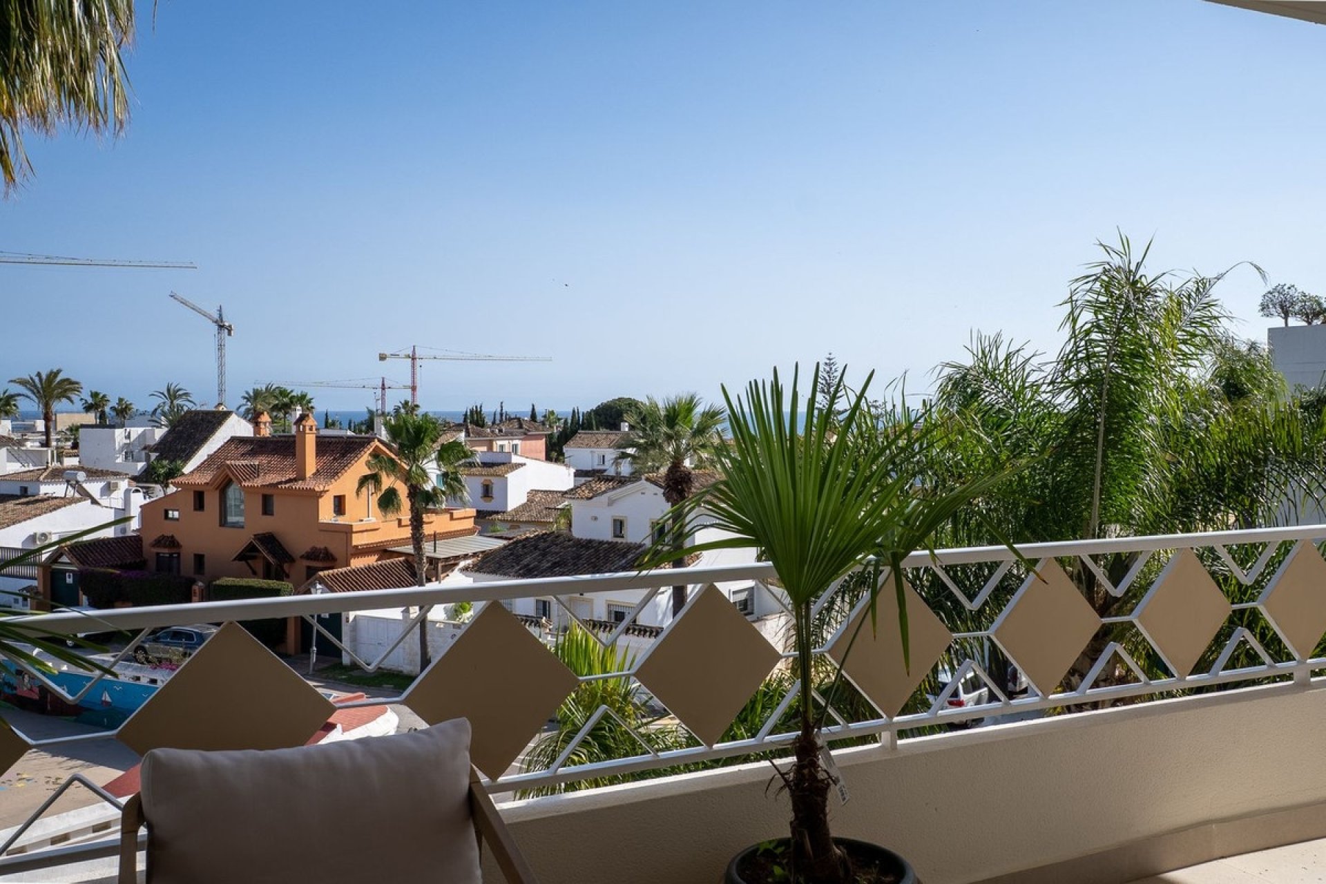 Wiederverkauf - apartment - Marbella - Las Chapas