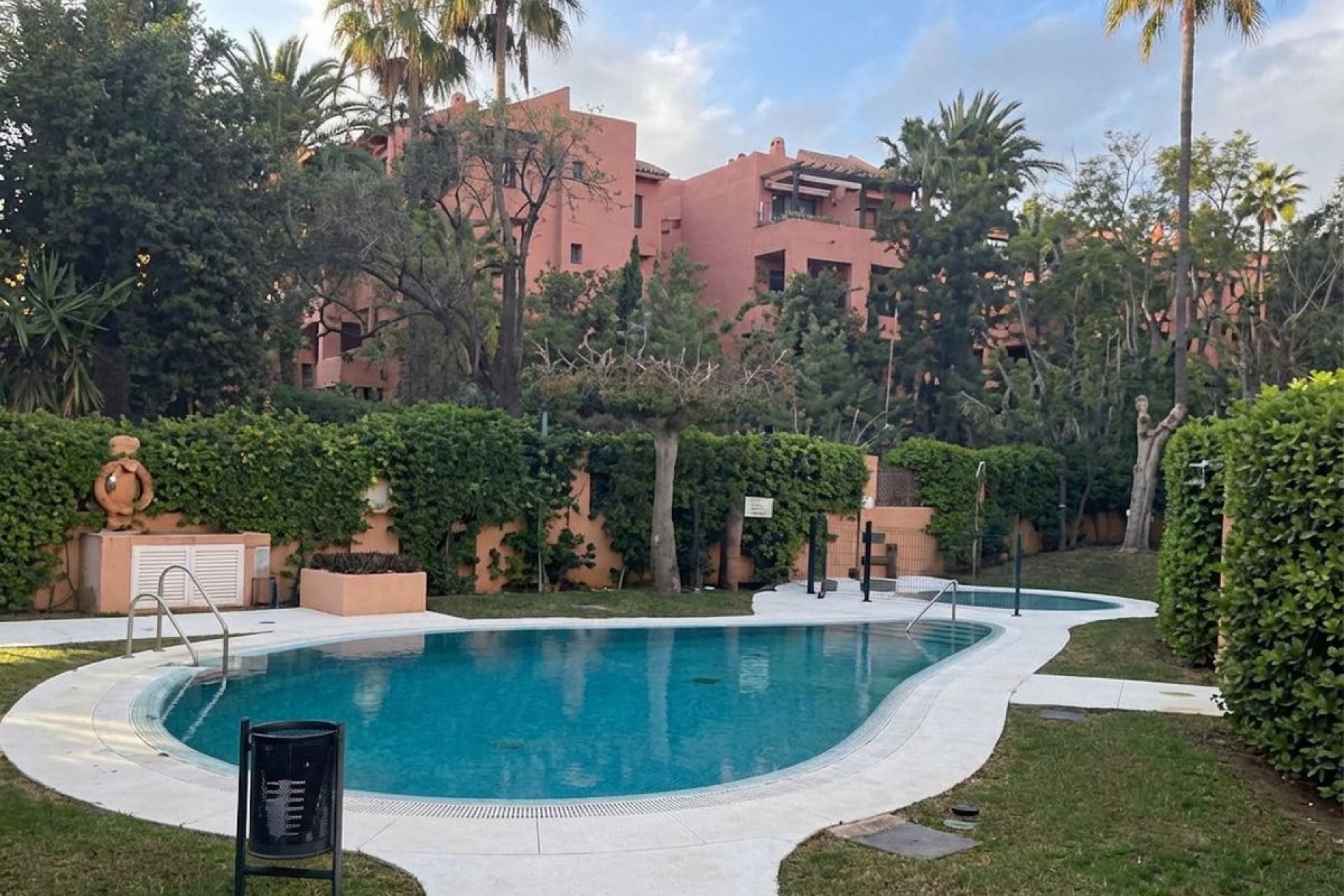 Wiederverkauf - apartment - Marbella - Las Chapas
