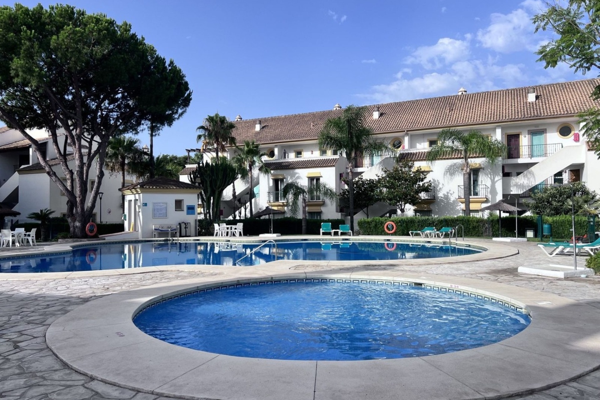 Wiederverkauf - apartment - Marbella - Las Chapas