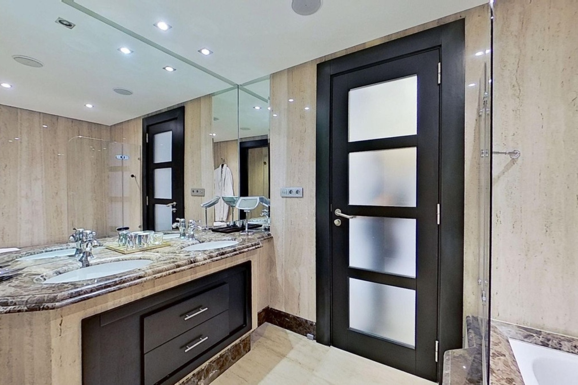 Wiederverkauf - apartment - Marbella - Los Monteros