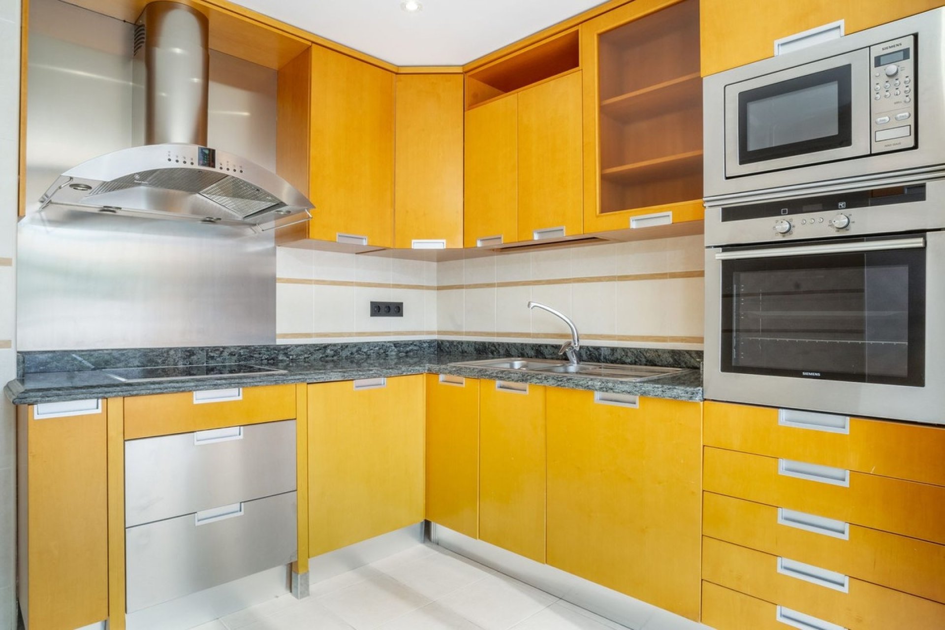 Wiederverkauf - apartment - Marbella - Marbella Centro