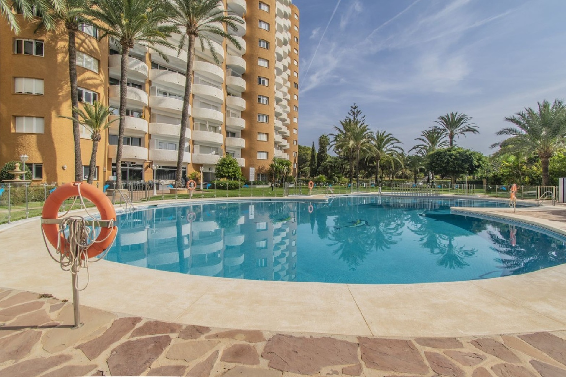 Wiederverkauf - apartment - Marbella - Marbesa