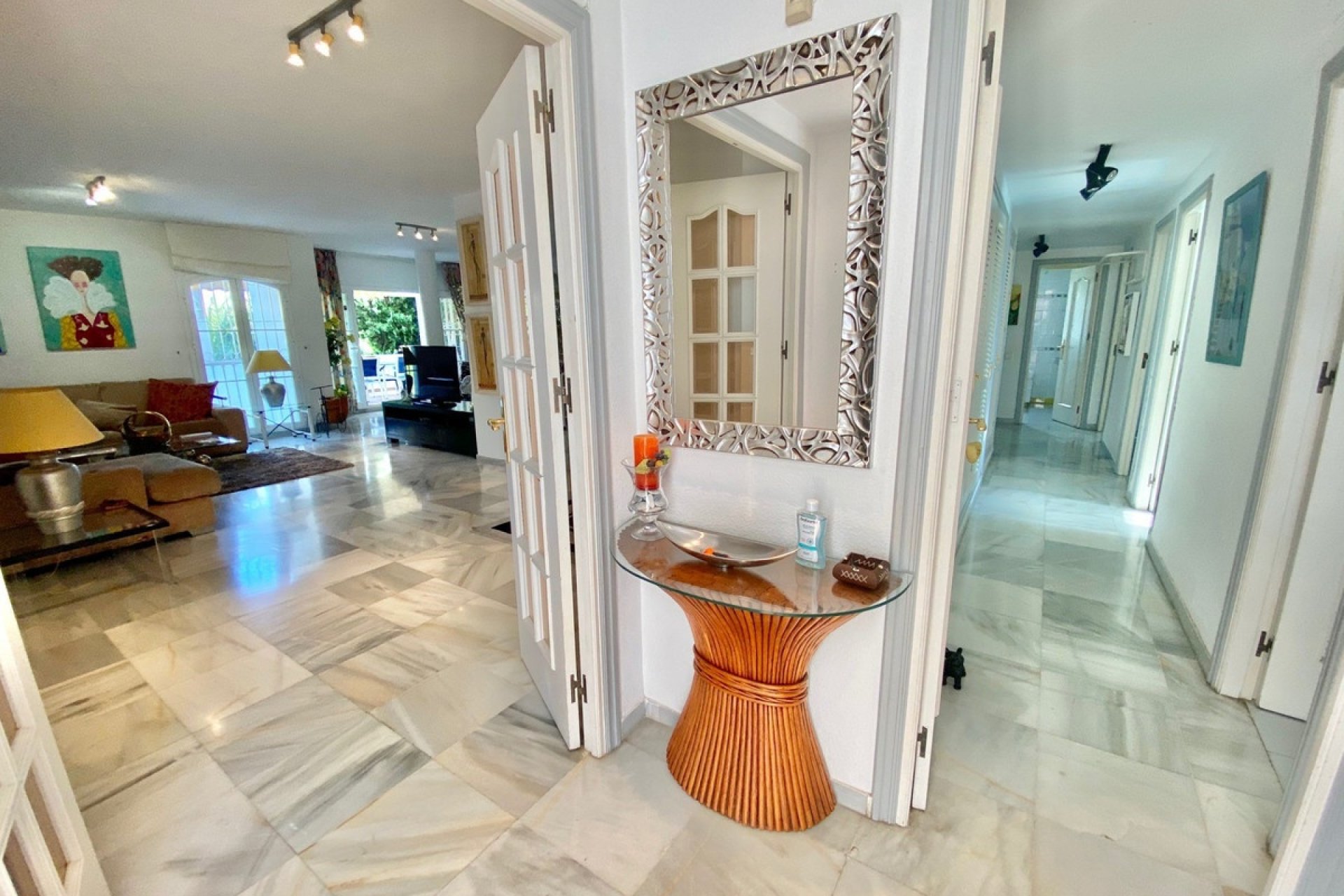 Wiederverkauf - apartment - Marbella - Nagüeles