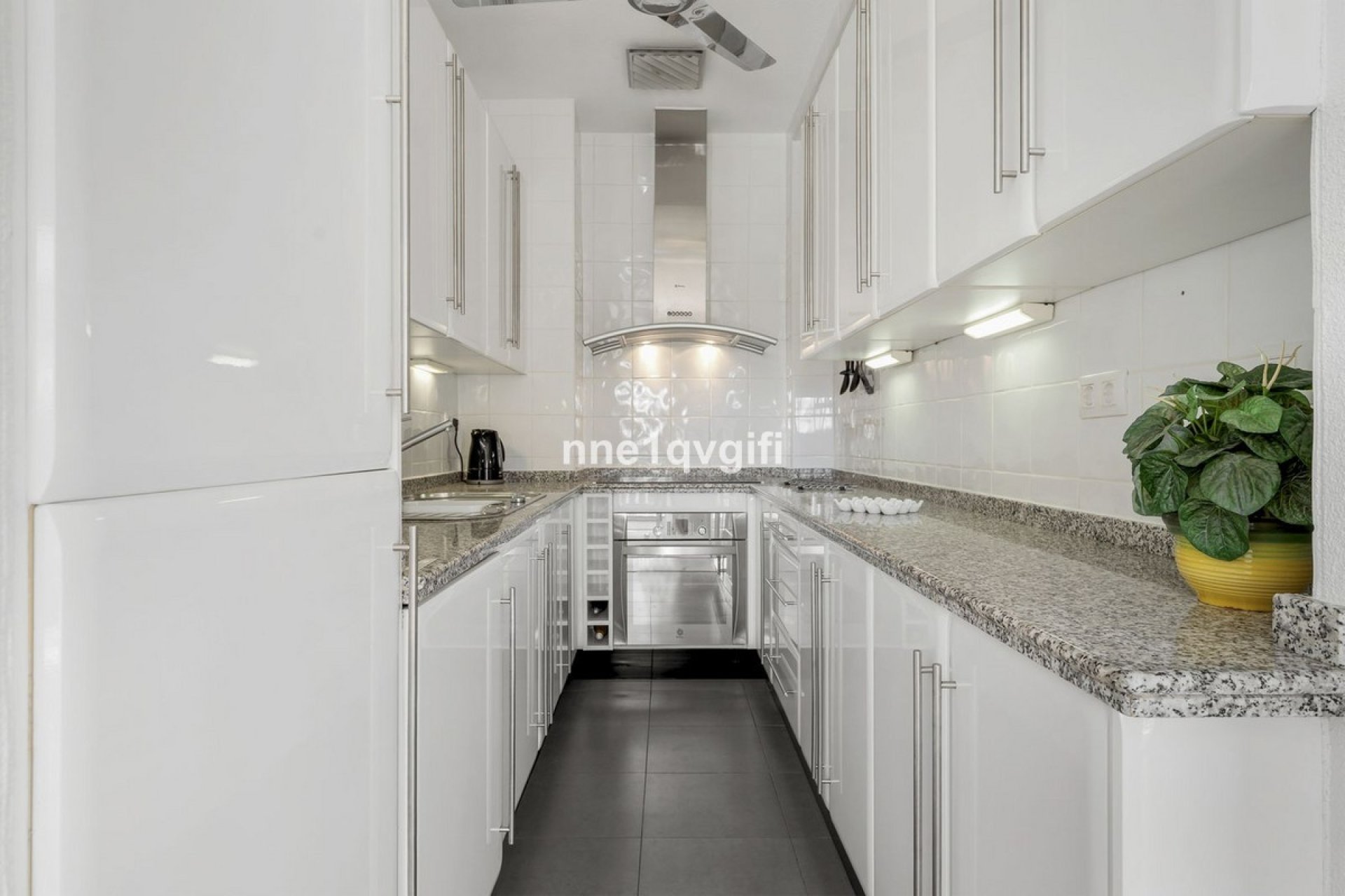 Wiederverkauf - apartment - Marbella - Nagüeles