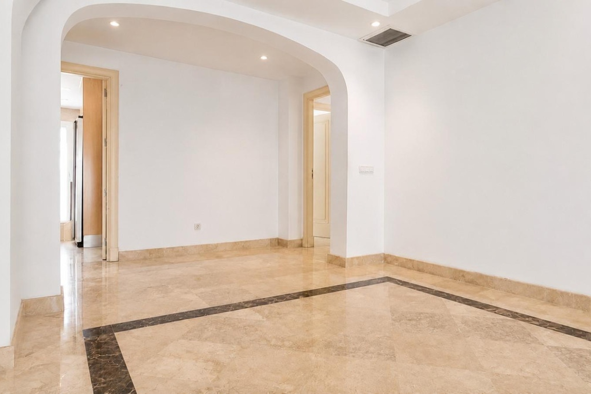 Wiederverkauf - apartment - Marbella - Nagüeles