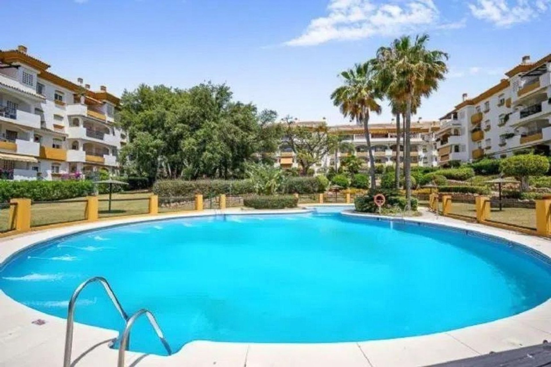 Wiederverkauf - apartment - Marbella - Nagüeles