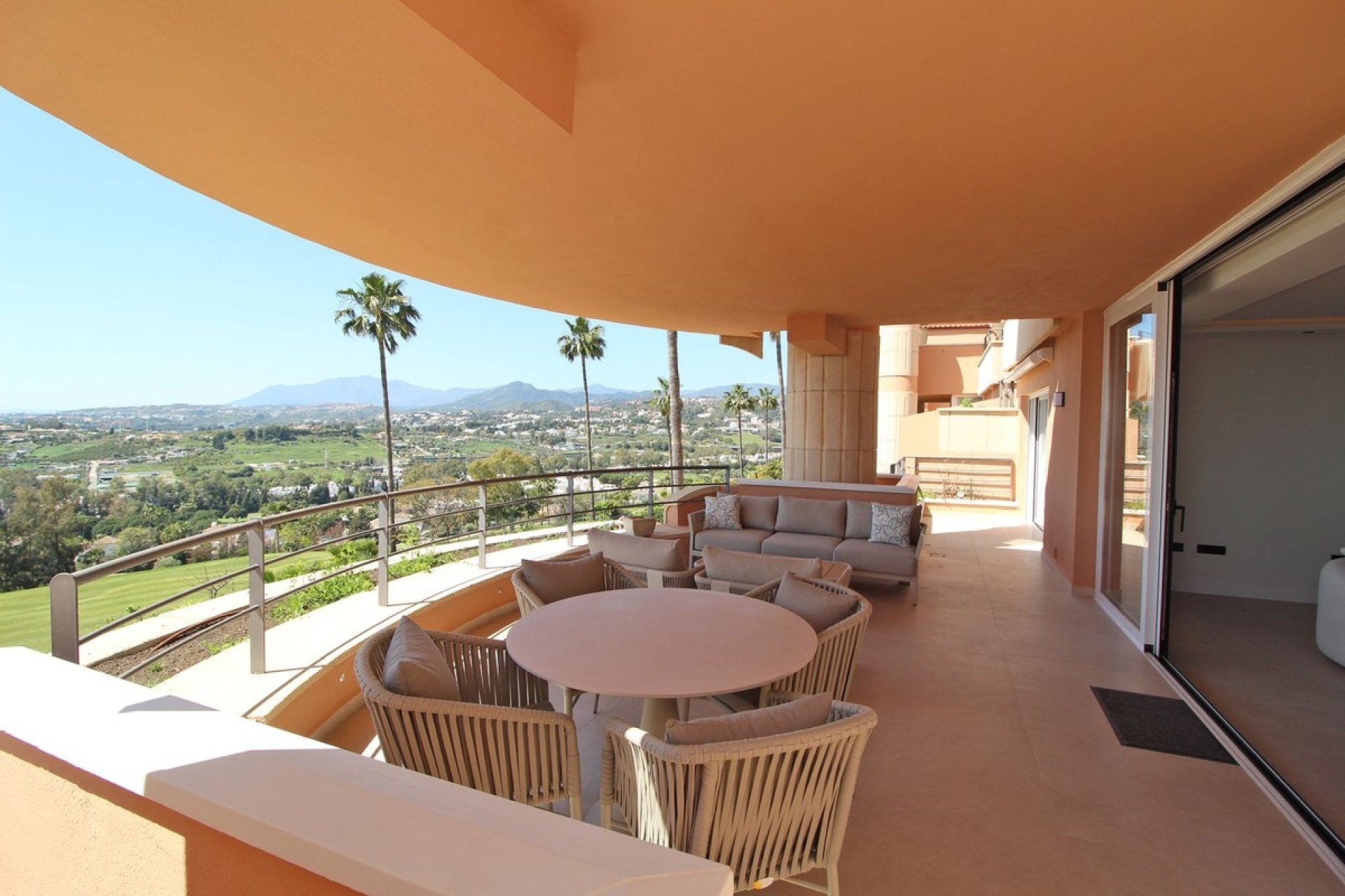 Wiederverkauf - apartment - Marbella - Nueva Andalucía