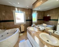 Wiederverkauf - apartment - Marbella - Nueva Andalucía