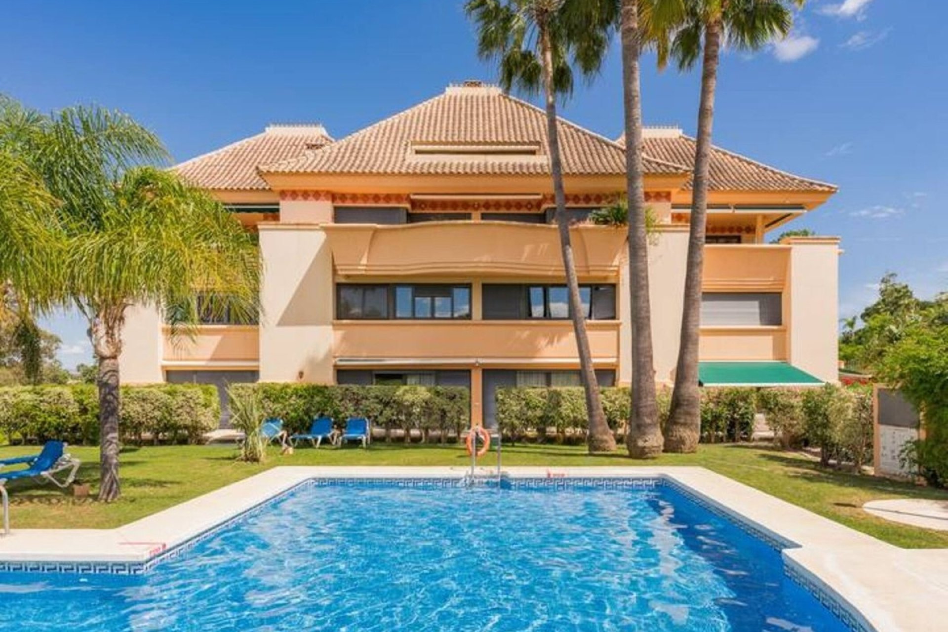 Wiederverkauf - apartment - Marbella - Nueva Andalucía