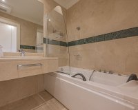 Wiederverkauf - apartment - Marbella - Nueva Andalucía