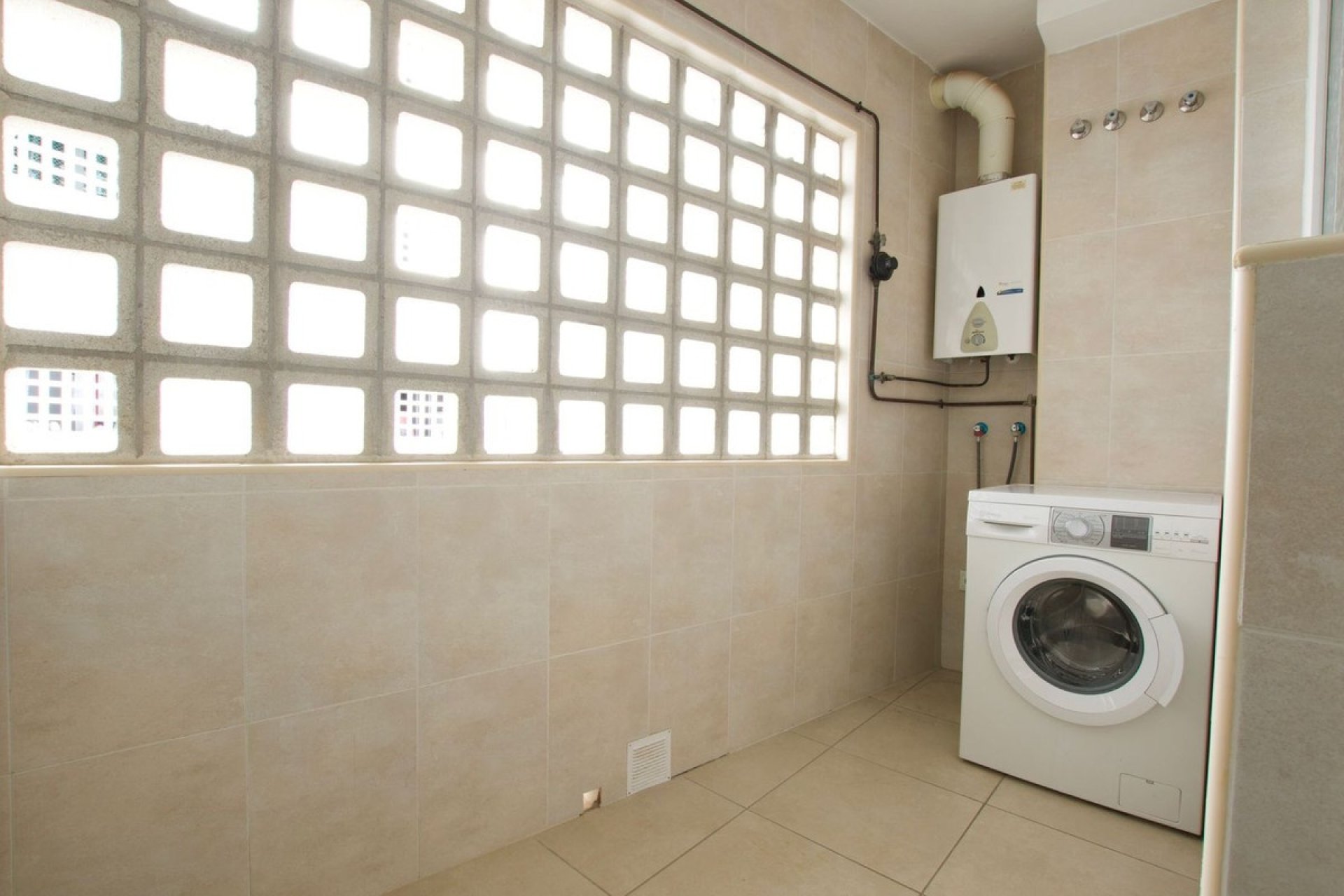 Wiederverkauf - apartment - Marbella - Nueva Andalucía