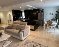 Wiederverkauf - apartment - Marbella - Nueva Andalucía