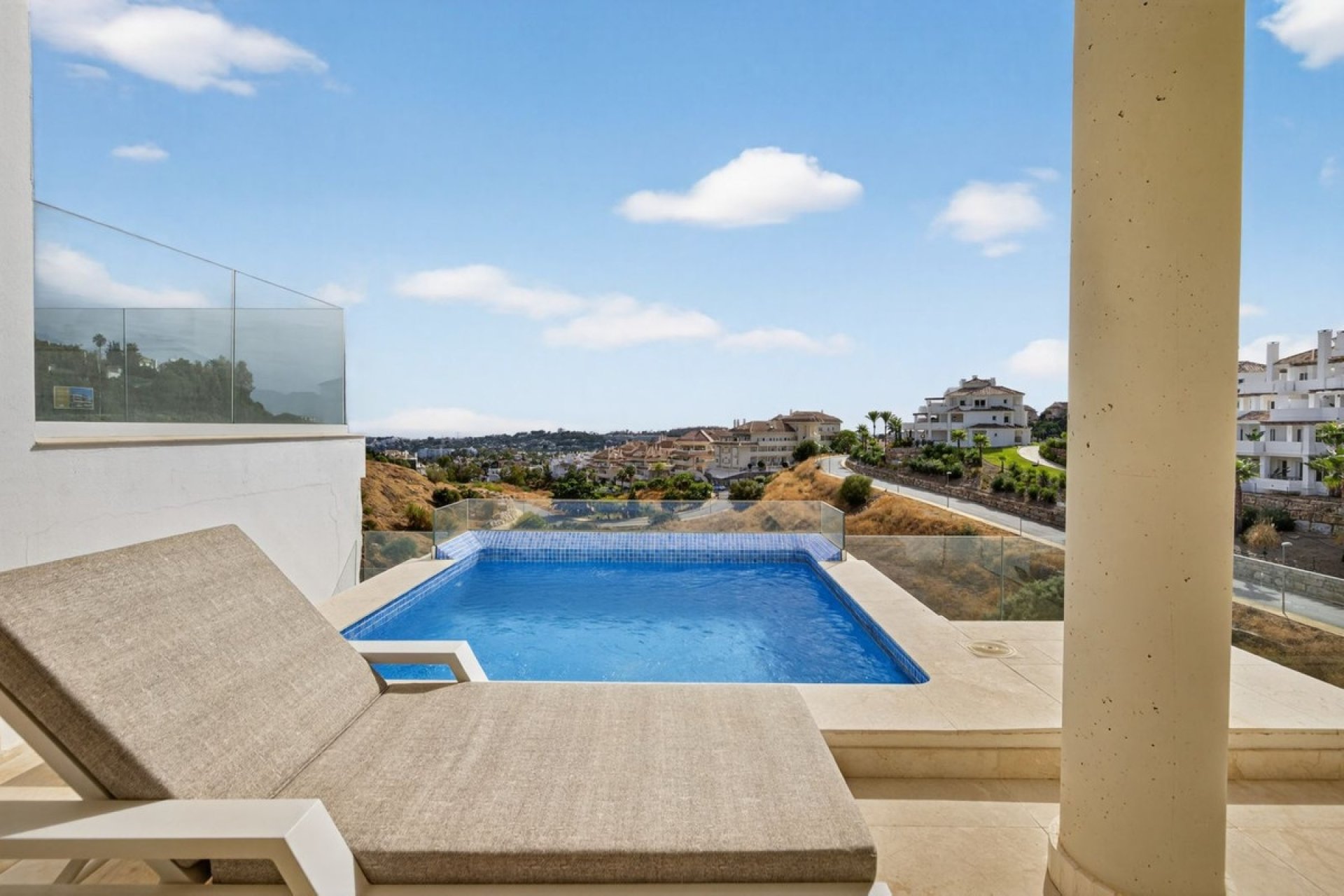 Wiederverkauf - apartment - Marbella - Nueva Andalucía