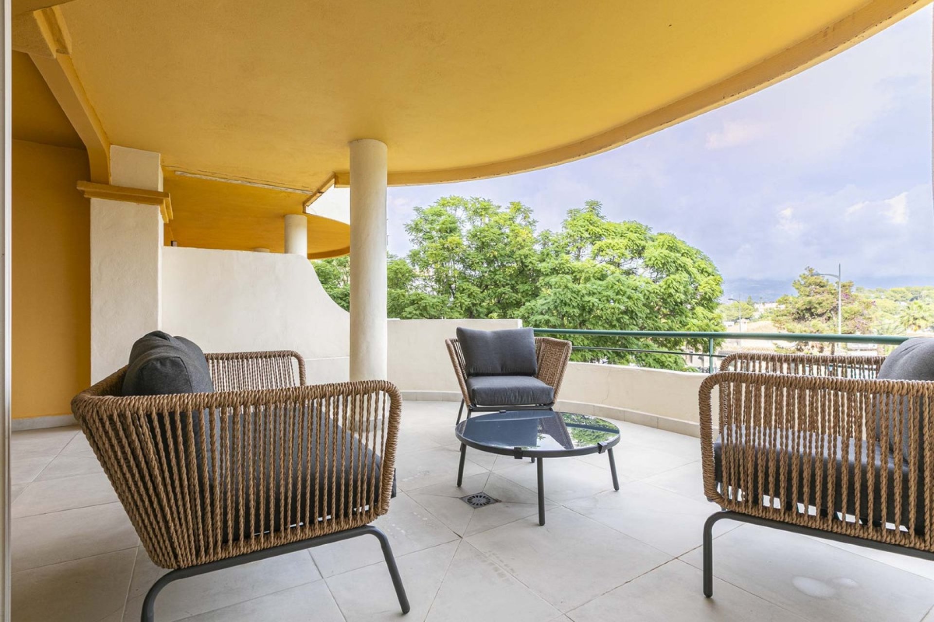 Wiederverkauf - apartment - Marbella - Nueva Andalucía