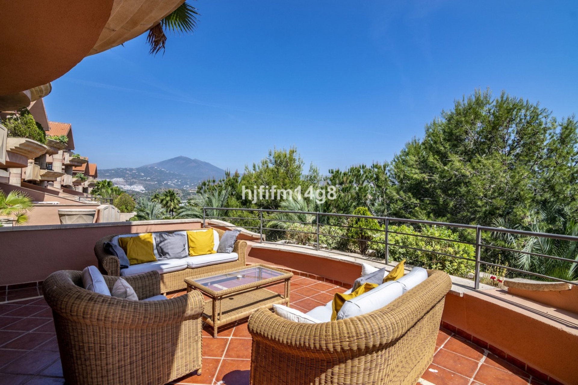 Wiederverkauf - apartment - Marbella - Nueva Andalucía