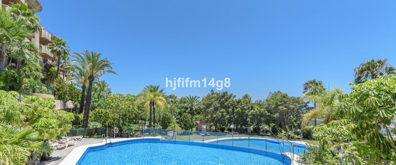 Wiederverkauf - apartment - Marbella - Nueva Andalucía