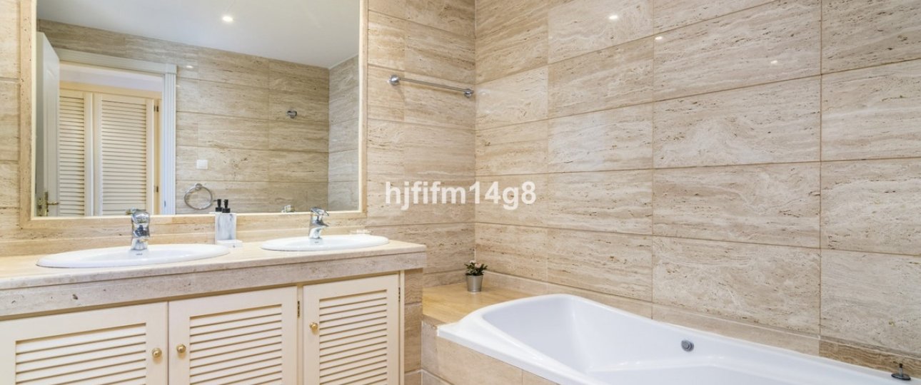 Wiederverkauf - apartment - Marbella - Nueva Andalucía